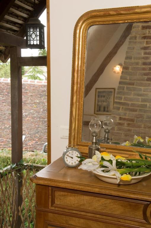 Chambres D'Hotes La Levriere Saint-Denis-le-Ferment Стая снимка