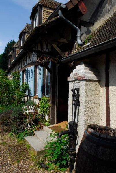 Chambres D'Hotes La Levriere Saint-Denis-le-Ferment Екстериор снимка