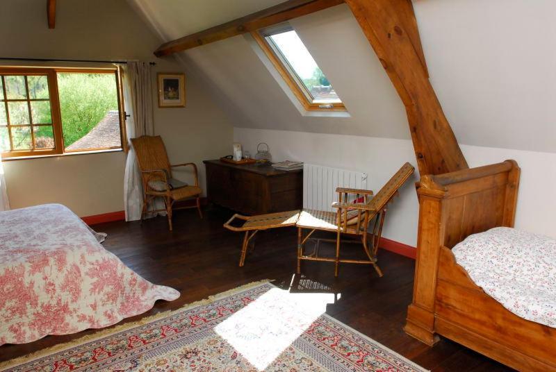 Chambres D'Hotes La Levriere Saint-Denis-le-Ferment Стая снимка